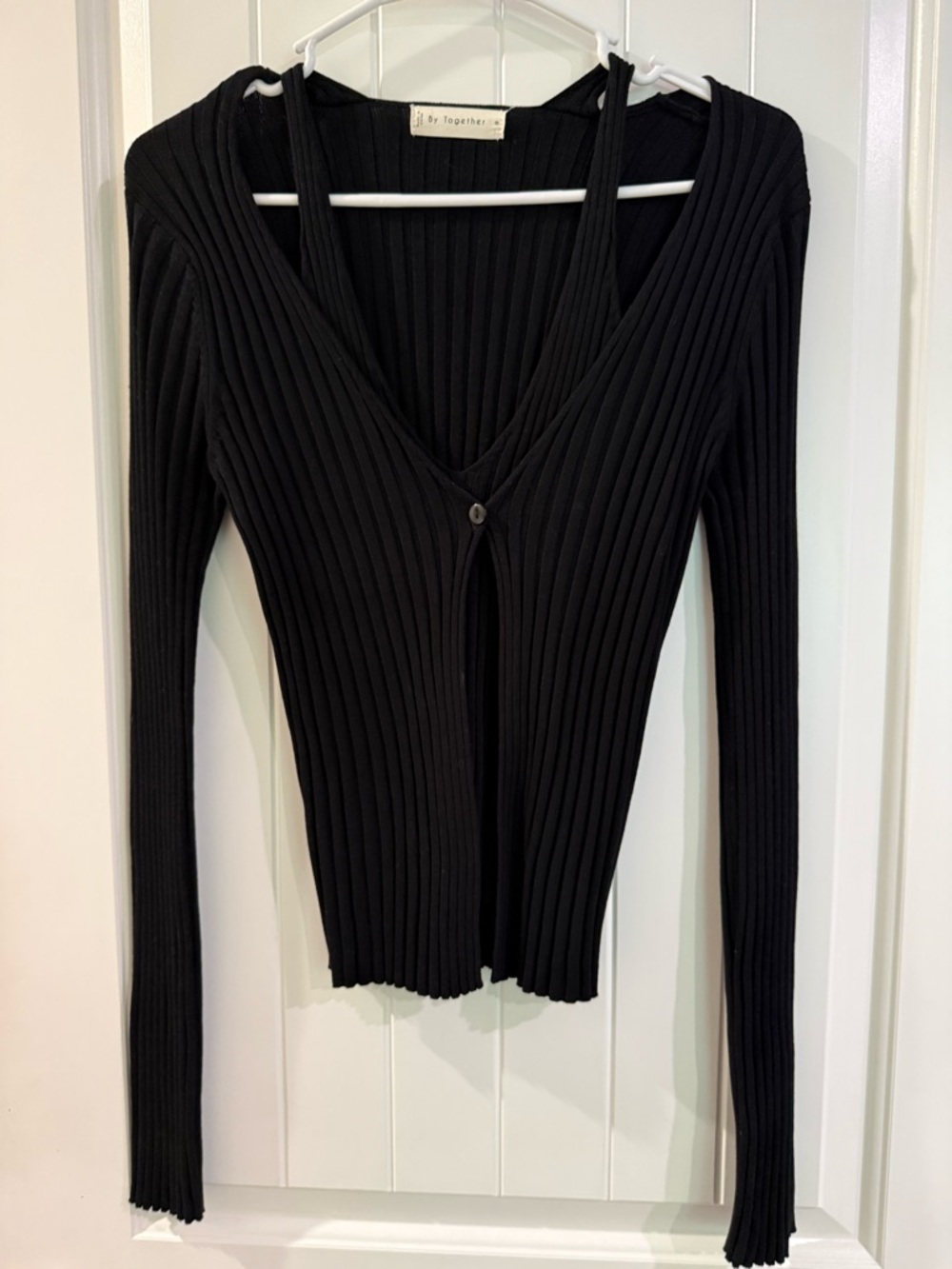 By Together Black Ribbed V-Neck Button-Front Long Sleeve Top